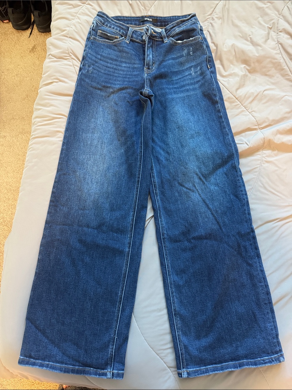 Women's Wide Leg Jeans in Deep Blue Denim - Unbranded
